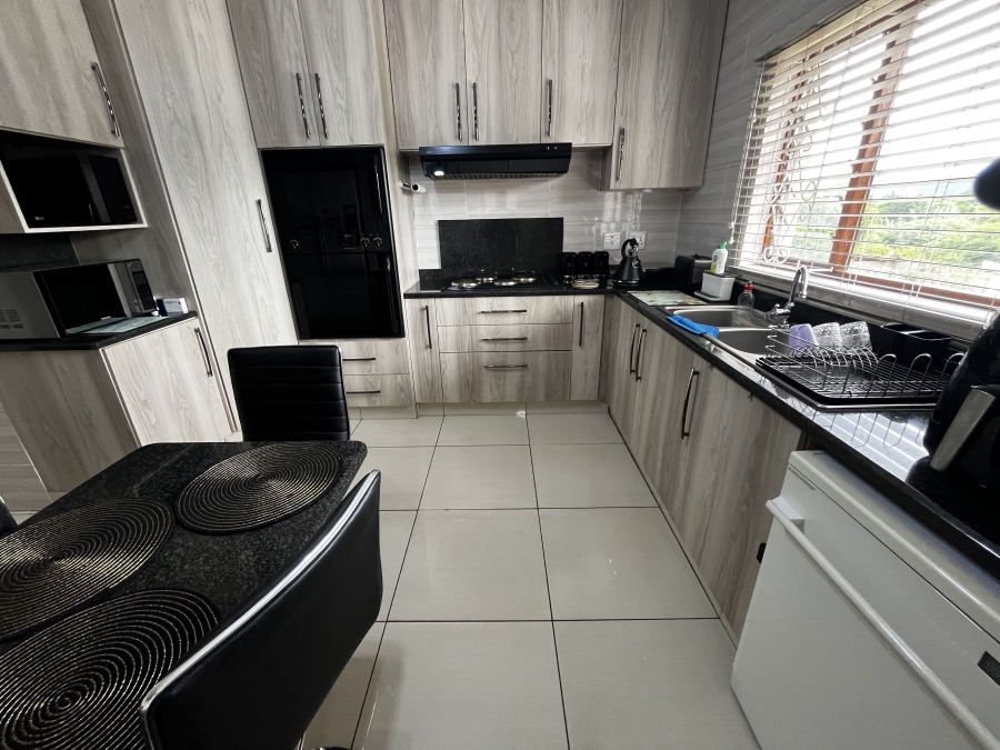 3 Bedroom Property for Sale in Scottsville KwaZulu-Natal