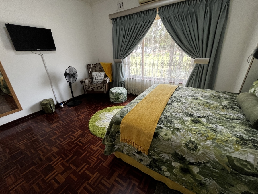 3 Bedroom Property for Sale in Scottsville KwaZulu-Natal