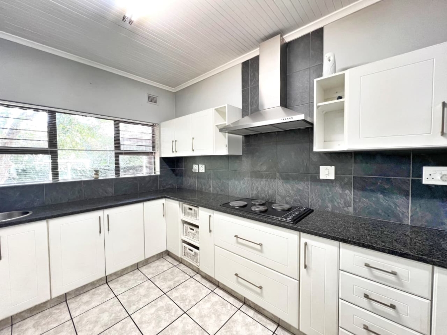 4 Bedroom Property for Sale in Meer En See KwaZulu-Natal