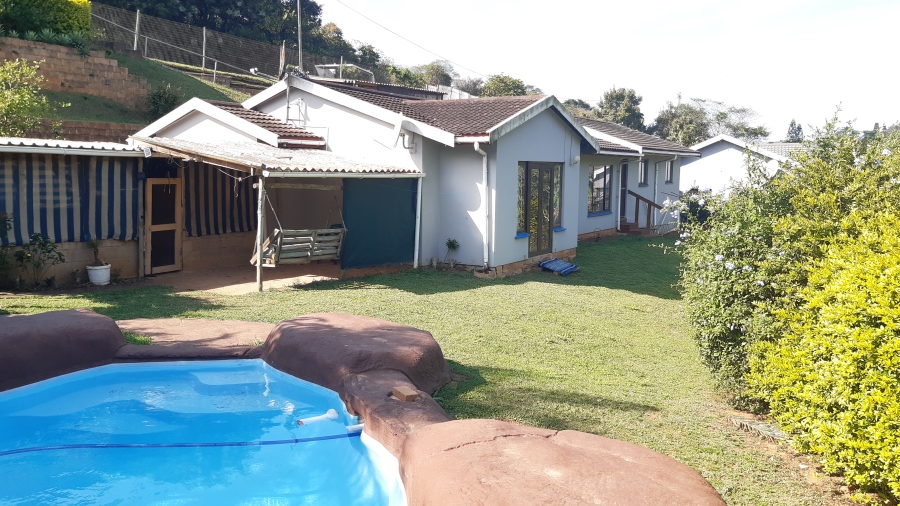 4 Bedroom Property for Sale in Amanzimtoti KwaZulu-Natal
