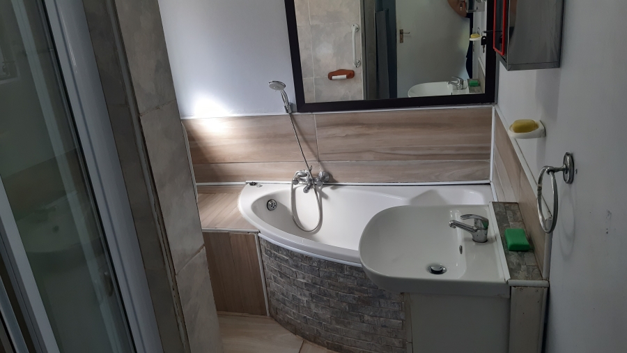 4 Bedroom Property for Sale in Amanzimtoti KwaZulu-Natal