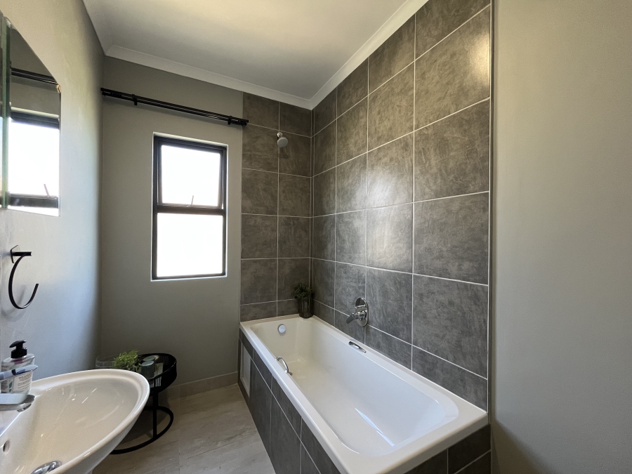 3 Bedroom Property for Sale in Palm View Estate KwaZulu-Natal