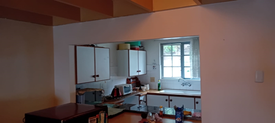 1 Bedroom Property for Sale in Sherwood KwaZulu-Natal