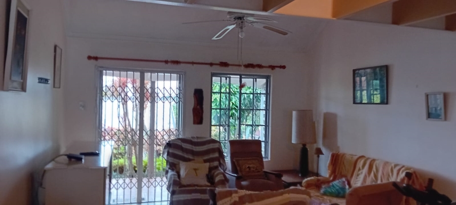 1 Bedroom Property for Sale in Sherwood KwaZulu-Natal