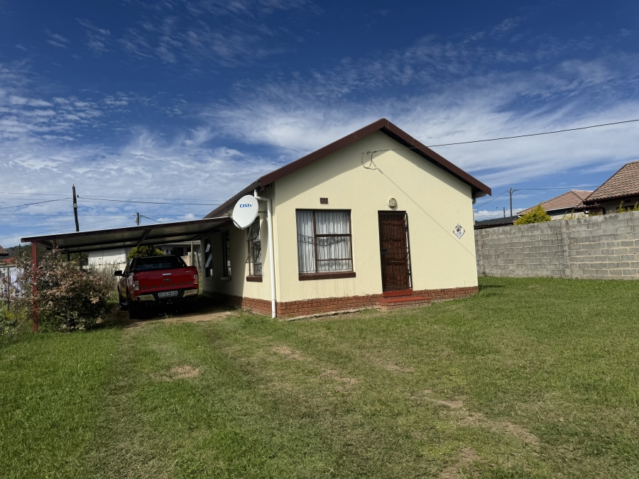 3 Bedroom Property for Sale in Mpophomeni KwaZulu-Natal