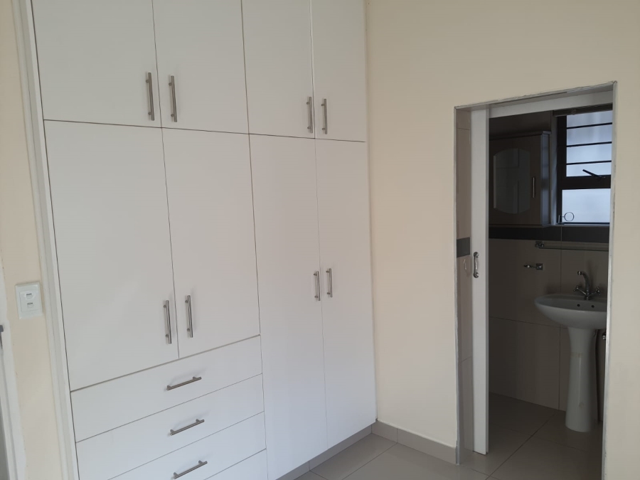 2 Bedroom Property for Sale in Glen Anil KwaZulu-Natal