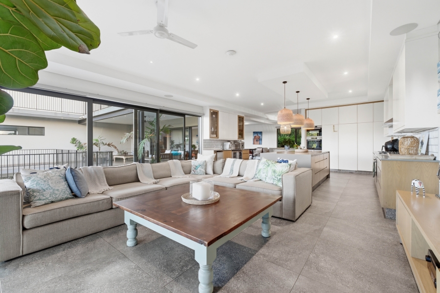 11 Bedroom Property for Sale in Salt Rock KwaZulu-Natal