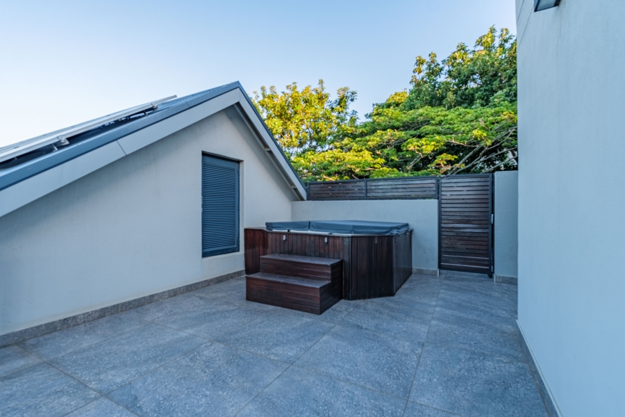 11 Bedroom Property for Sale in Salt Rock KwaZulu-Natal