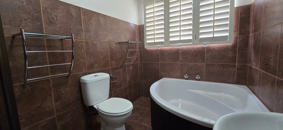 12 Bedroom Property for Sale in Hayfields KwaZulu-Natal