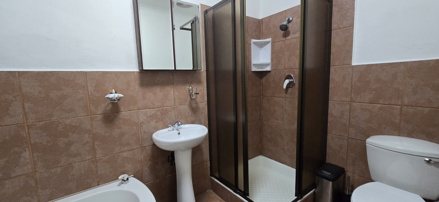 12 Bedroom Property for Sale in Hayfields KwaZulu-Natal