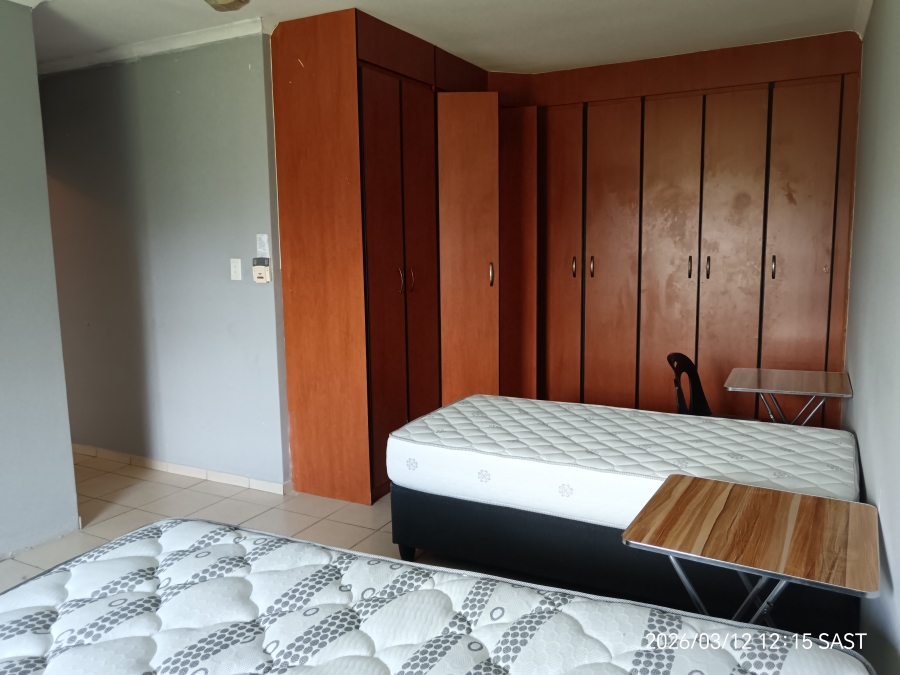 To Let 1 Bedroom Property for Rent in Birdswood KwaZulu-Natal