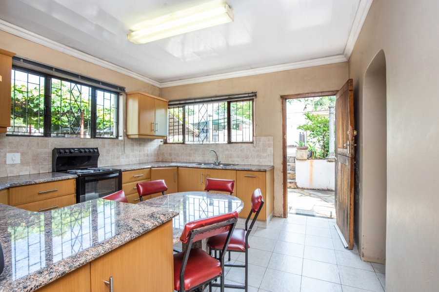 4 Bedroom Property for Sale in Glenwood KwaZulu-Natal