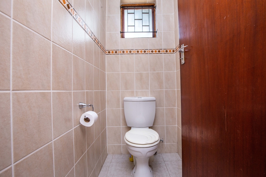 4 Bedroom Property for Sale in Glenwood KwaZulu-Natal