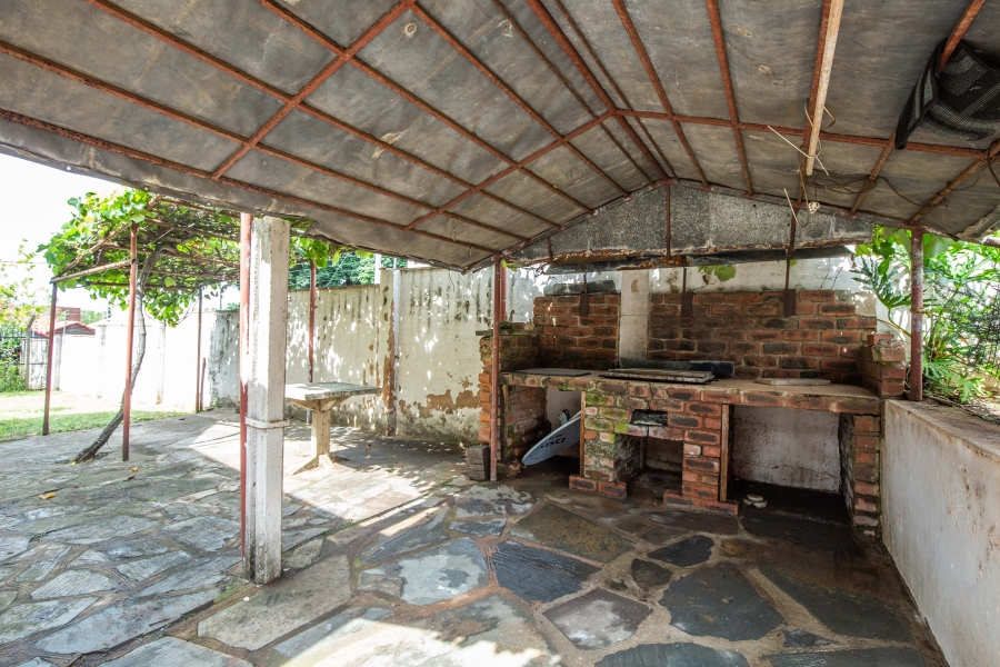 4 Bedroom Property for Sale in Glenwood KwaZulu-Natal