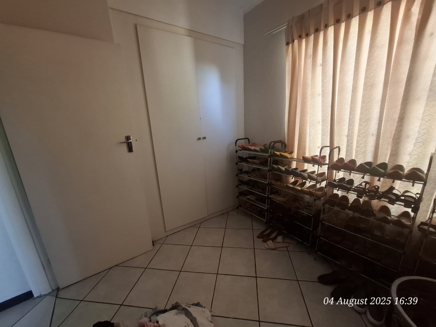 2 Bedroom Property for Sale in Sunnyridge KwaZulu-Natal