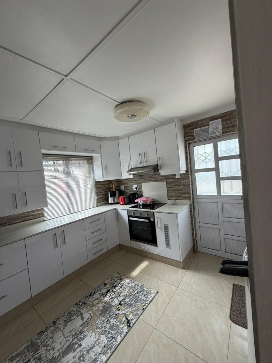 3 Bedroom Property for Sale in Bonela KwaZulu-Natal