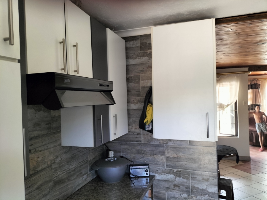 5 Bedroom Property for Sale in Copesville KwaZulu-Natal