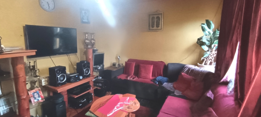 2 Bedroom Property for Sale in Whetstone KwaZulu-Natal