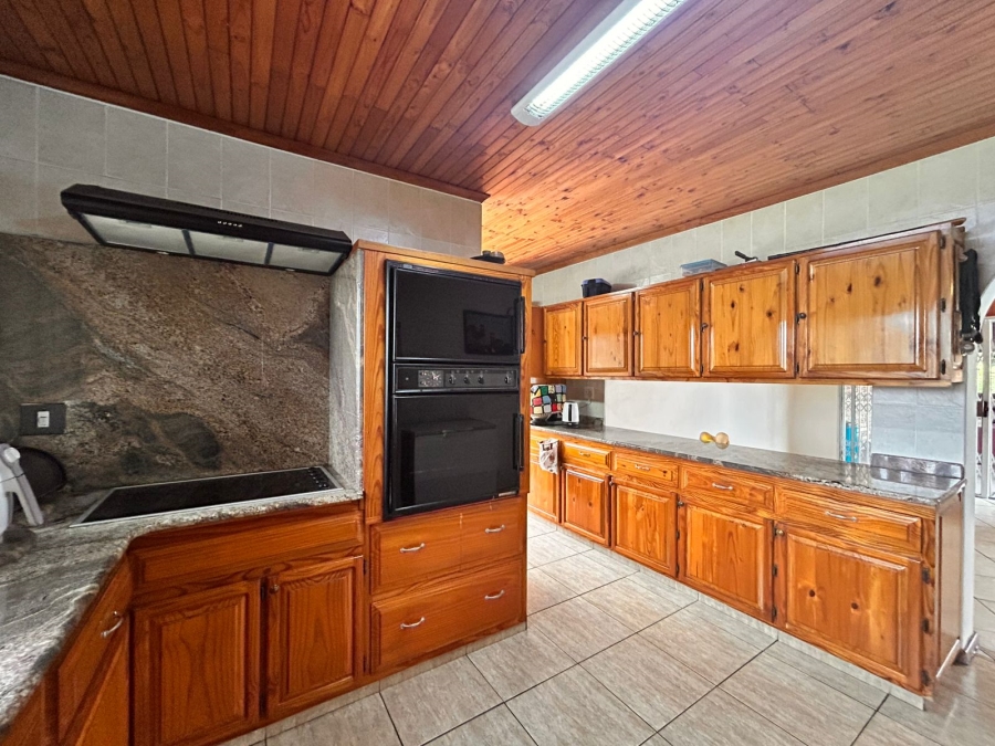 4 Bedroom Property for Sale in Meer En See KwaZulu-Natal