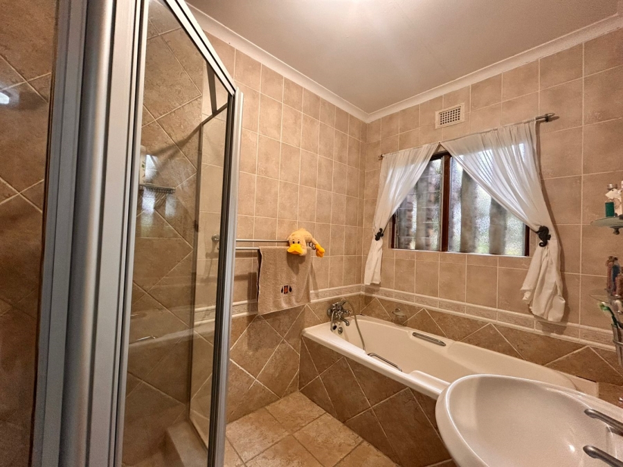 4 Bedroom Property for Sale in Meer En See KwaZulu-Natal