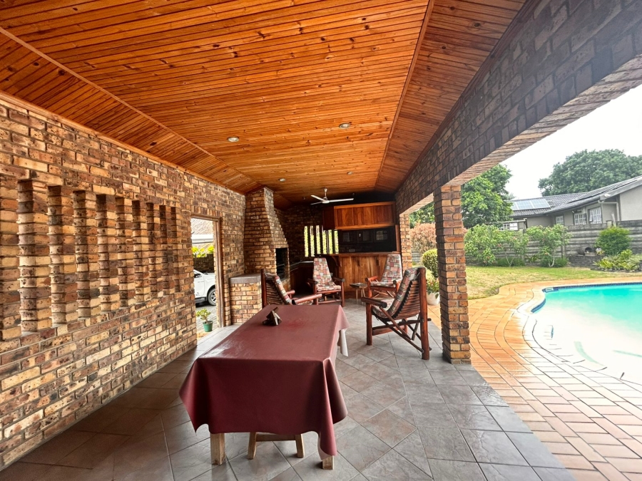 4 Bedroom Property for Sale in Meer En See KwaZulu-Natal