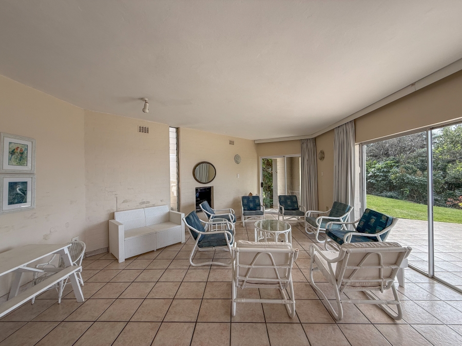 7 Bedroom Property for Sale in Sheffield Beach KwaZulu-Natal