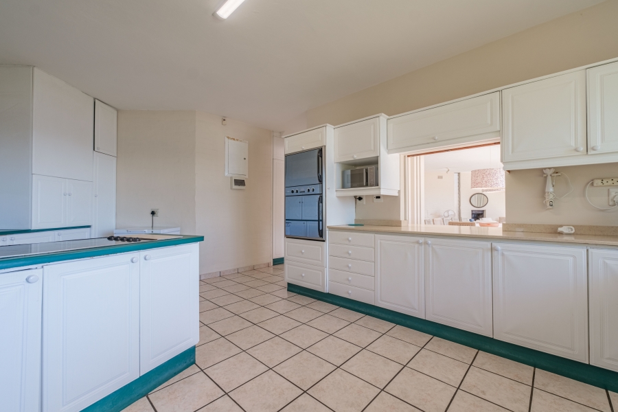7 Bedroom Property for Sale in Sheffield Beach KwaZulu-Natal