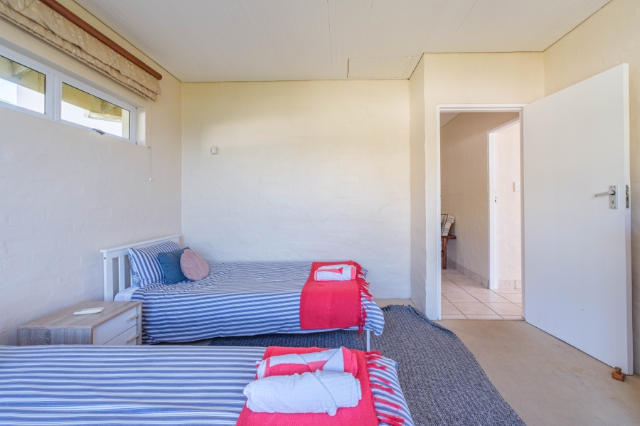 7 Bedroom Property for Sale in Sheffield Beach KwaZulu-Natal