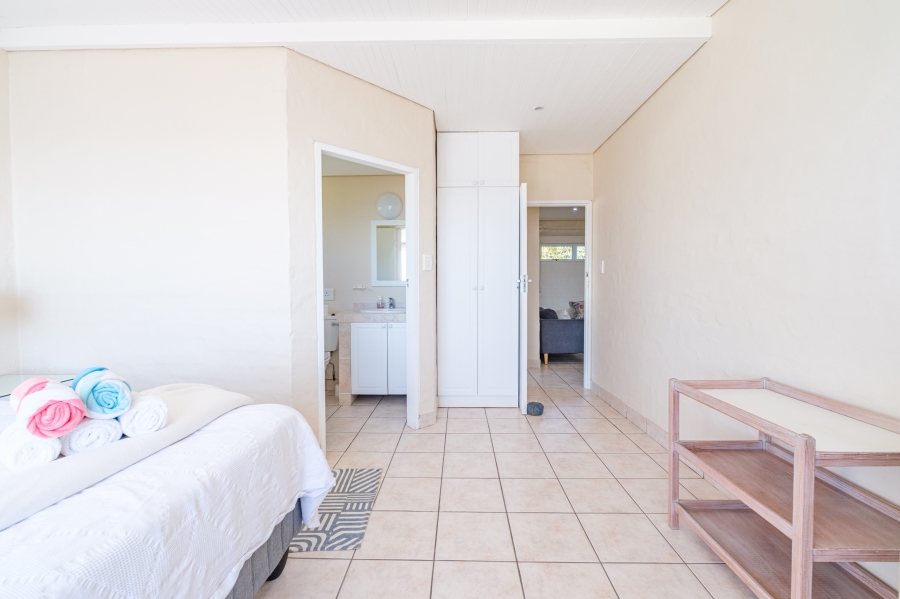7 Bedroom Property for Sale in Sheffield Beach KwaZulu-Natal