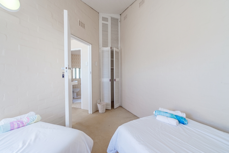 7 Bedroom Property for Sale in Sheffield Beach KwaZulu-Natal