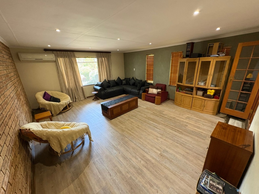 3 Bedroom Property for Sale in Pioneer Park KwaZulu-Natal