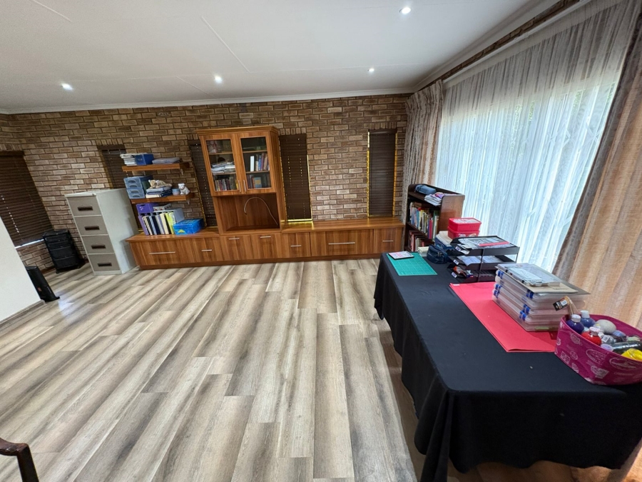 3 Bedroom Property for Sale in Pioneer Park KwaZulu-Natal