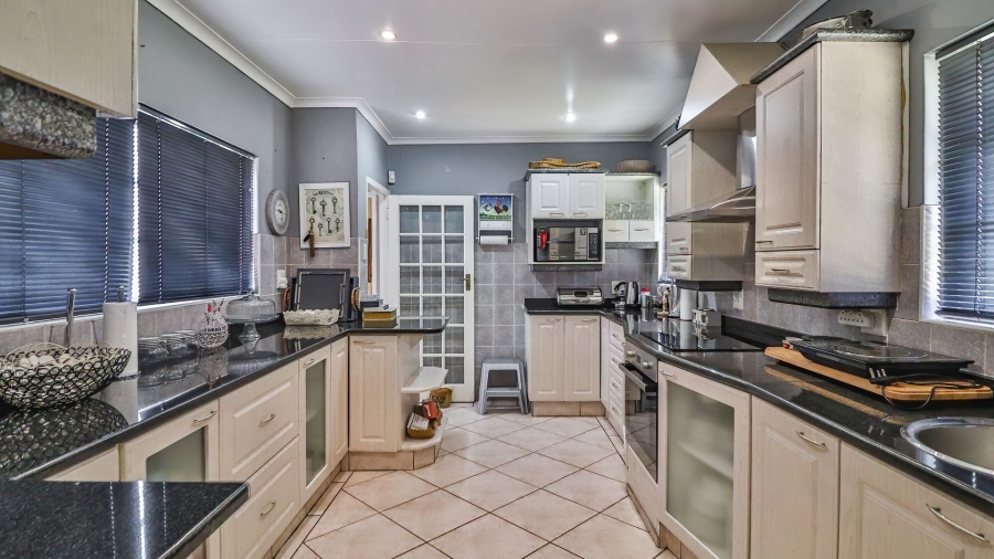 11 Bedroom Property for Sale in Ashburton KwaZulu-Natal