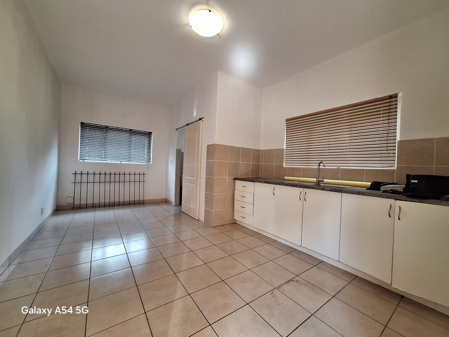 6 Bedroom Property for Sale in Glenmore KwaZulu-Natal