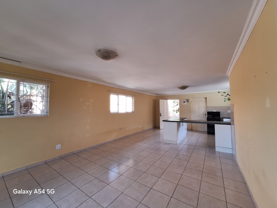 6 Bedroom Property for Sale in Glenmore KwaZulu-Natal