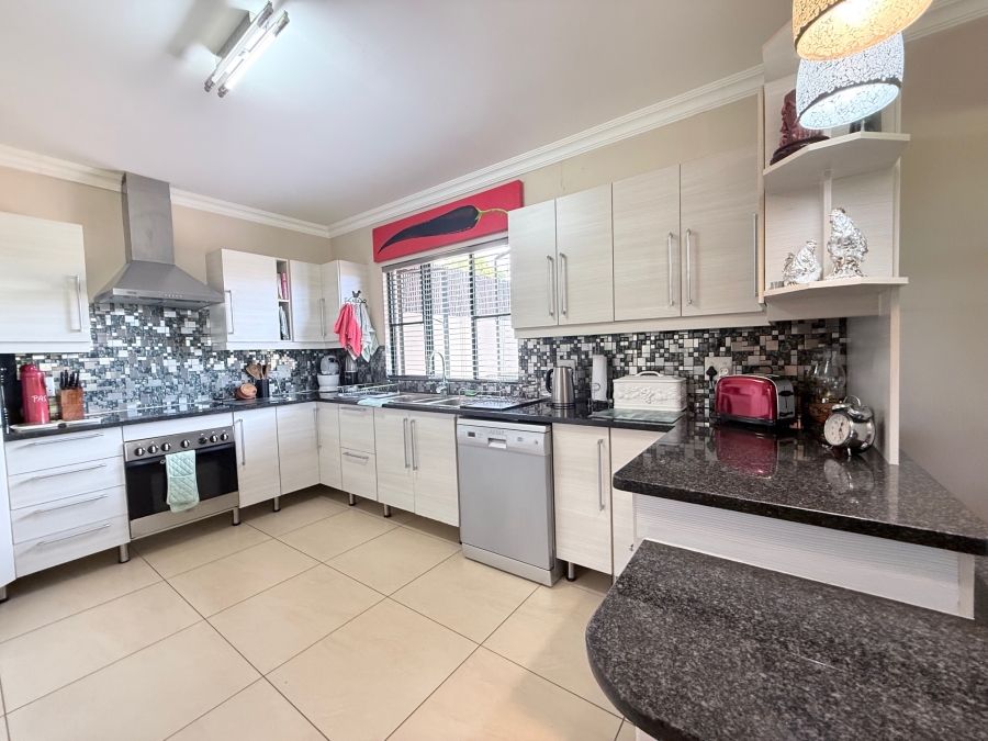 2 Bedroom Property for Sale in Zini River Estate KwaZulu-Natal