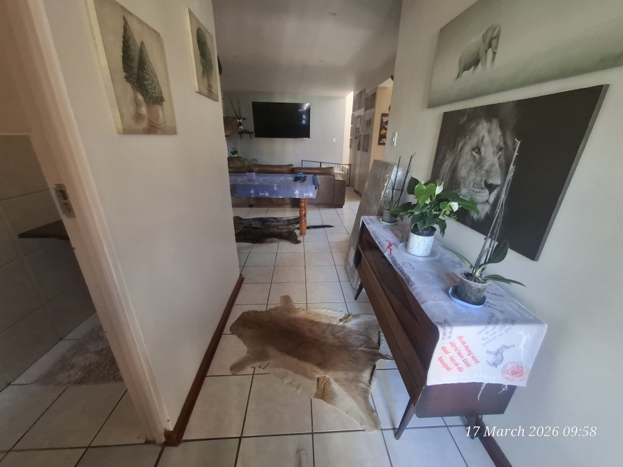 To Let 3 Bedroom Property for Rent in Aviary Hill KwaZulu-Natal