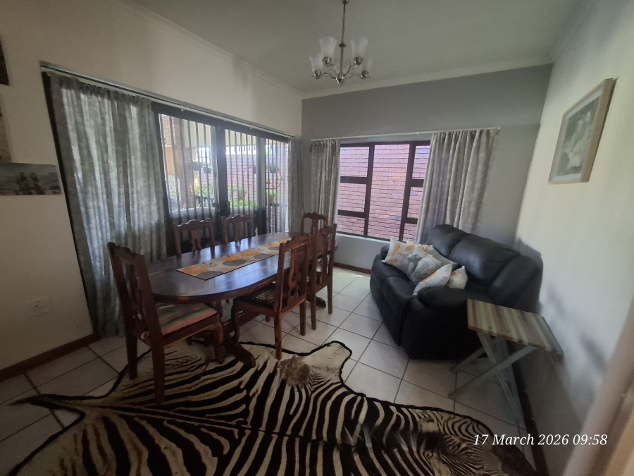 To Let 3 Bedroom Property for Rent in Aviary Hill KwaZulu-Natal