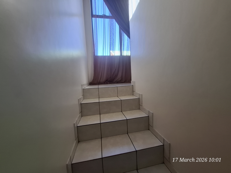 To Let 3 Bedroom Property for Rent in Aviary Hill KwaZulu-Natal