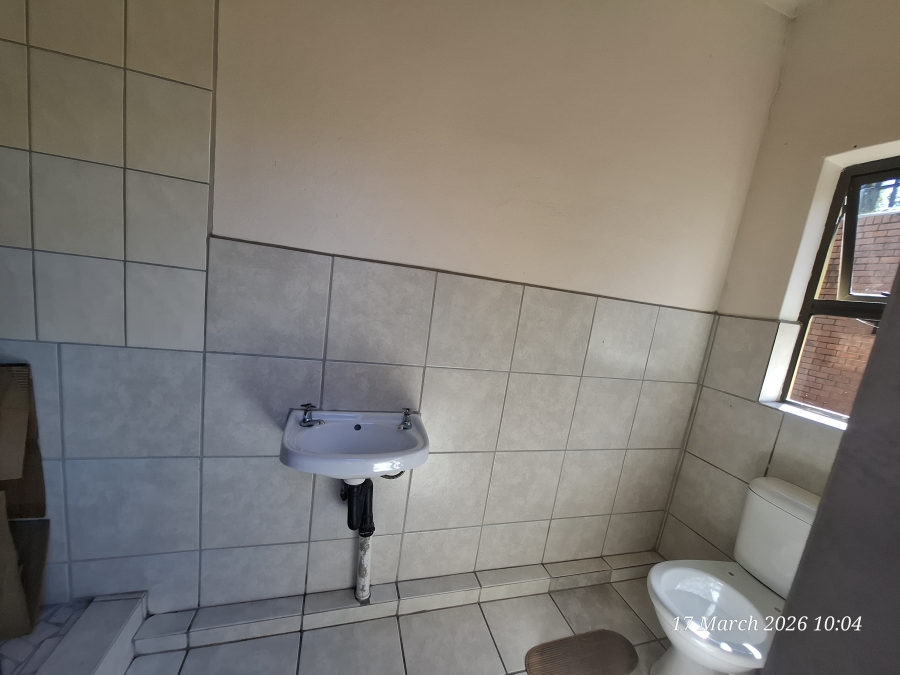 To Let 3 Bedroom Property for Rent in Aviary Hill KwaZulu-Natal