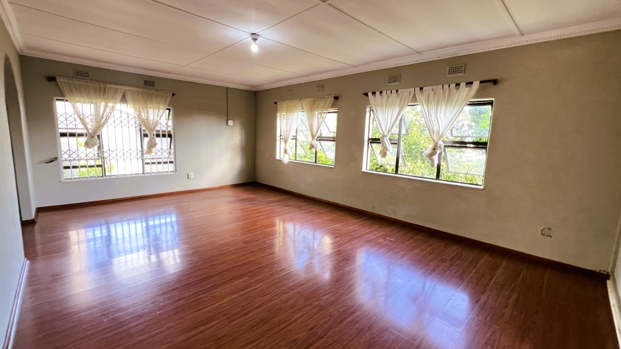 4 Bedroom Property for Sale in Panorama KwaZulu-Natal