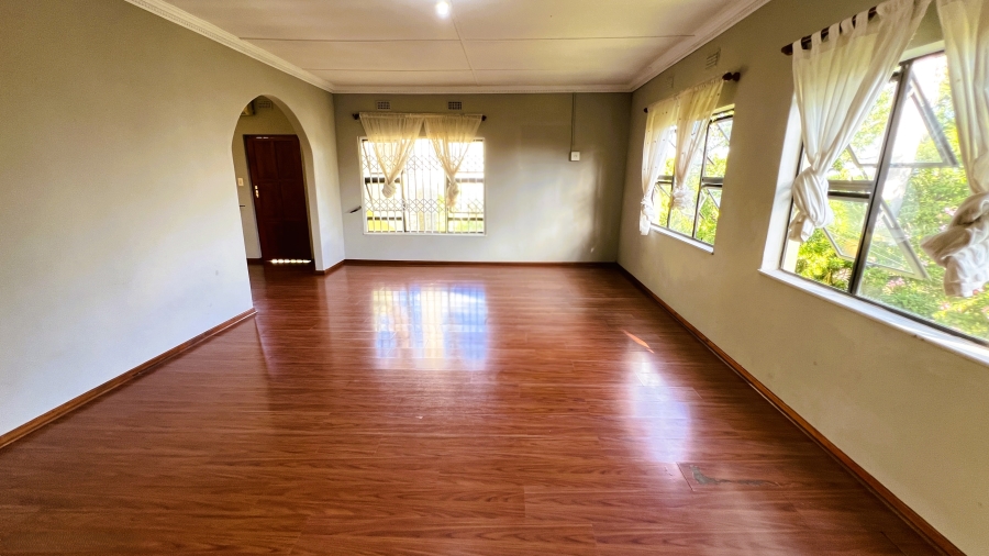 4 Bedroom Property for Sale in Panorama KwaZulu-Natal