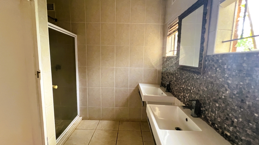 4 Bedroom Property for Sale in Panorama KwaZulu-Natal