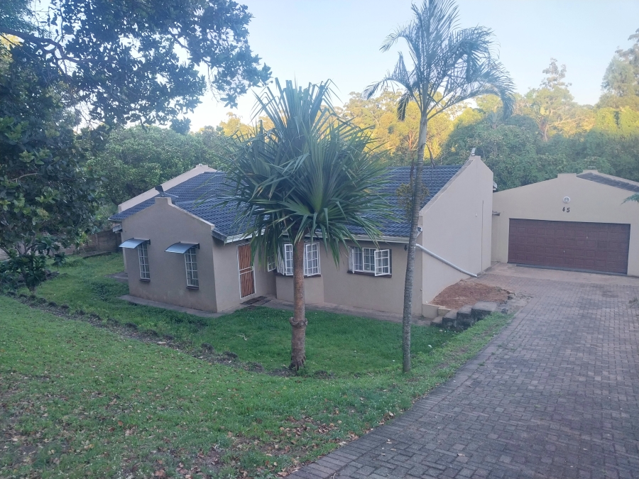 6 Bedroom Property for Sale in Uvongo KwaZulu-Natal