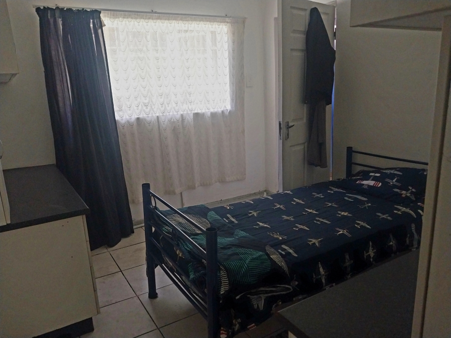 6 Bedroom Property for Sale in Uvongo KwaZulu-Natal