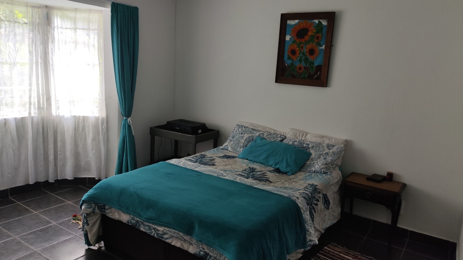 6 Bedroom Property for Sale in Uvongo KwaZulu-Natal