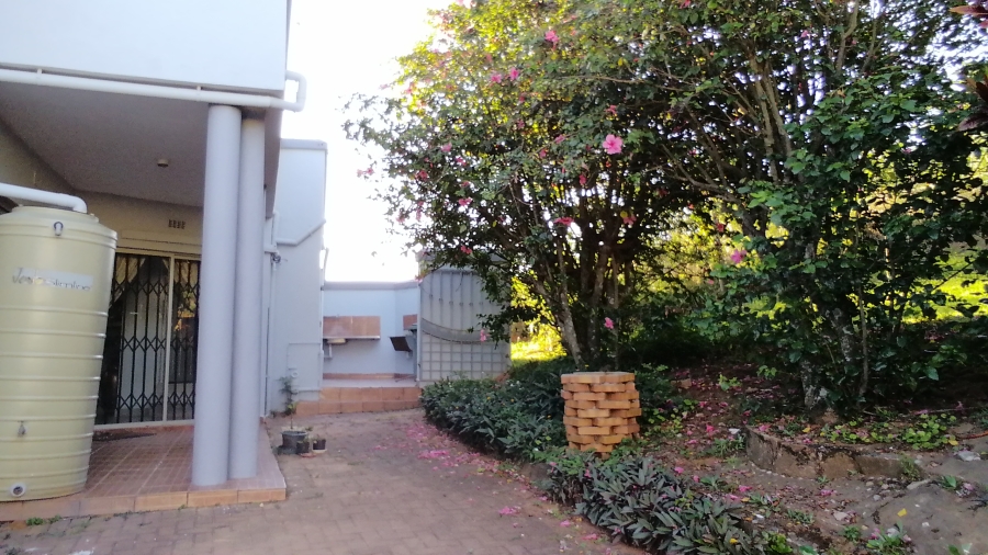 4 Bedroom Property for Sale in La Mercy KwaZulu-Natal