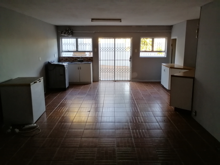 4 Bedroom Property for Sale in La Mercy KwaZulu-Natal