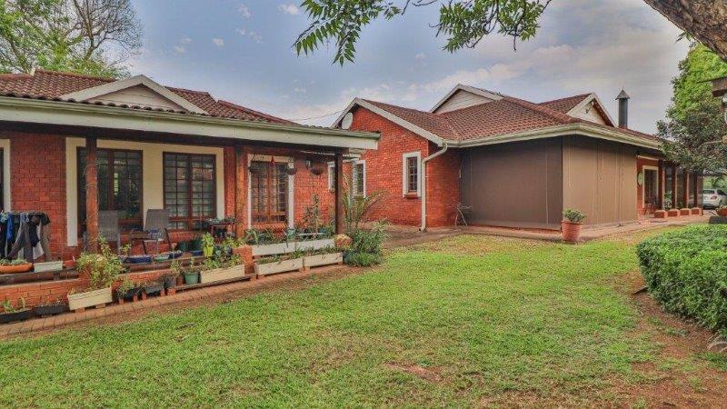 8 Bedroom Property for Sale in Scottsville KwaZulu-Natal