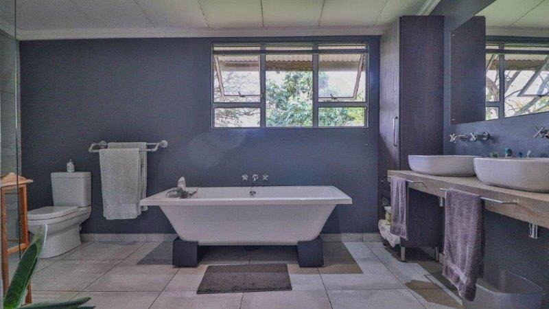 8 Bedroom Property for Sale in Scottsville KwaZulu-Natal